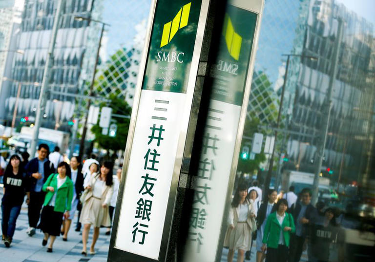 Japanese Megabanks Consider Evacuations as Middle East Tensions Escalate