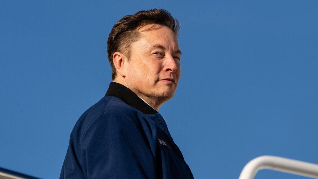 Musk and Yang Talk Third Party to Disrupt U.S. Politics