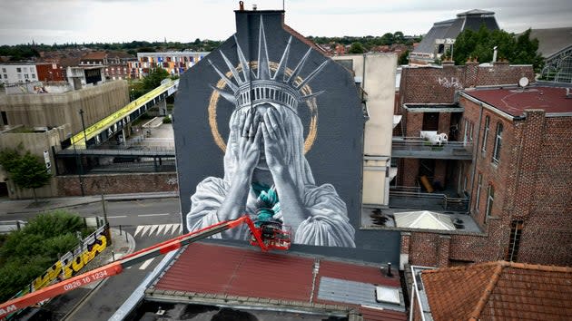 Statue of Liberty Mural Criticizing MAGA Goes Viral