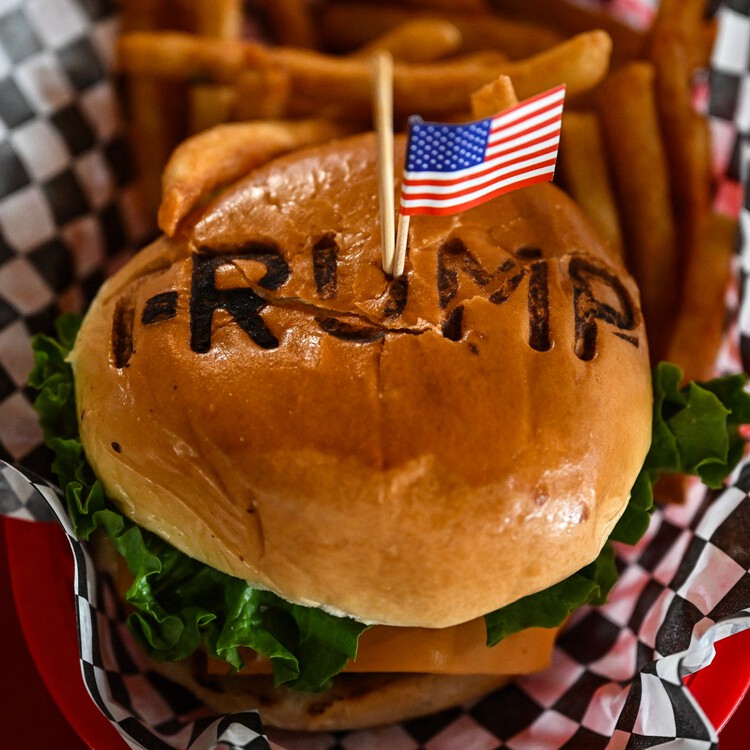 Founder Of ‘Trump Burger’ Chain Could Be Deported After ICE Arrest-thumbnail