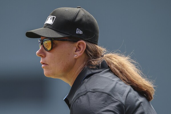 Jen Pawol Breaks MLB’s Gender Barrier As The First Female Umpire To Work A Regular-Season Game-thumbnail