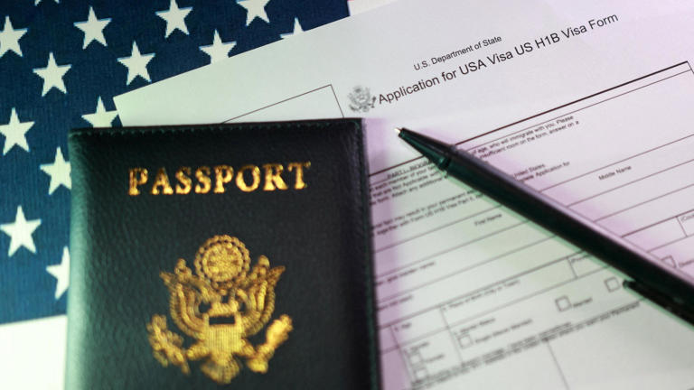 Small Businesses Struggle With Trump’s $100K H-1B Visa Fee-thumbnail