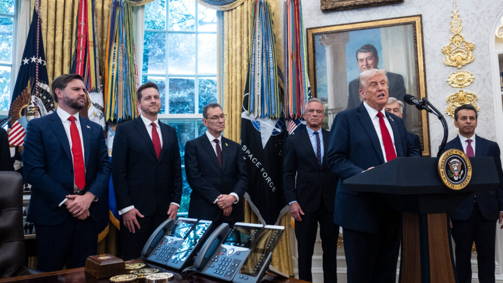 Trump Launches TrumpRx Site, Strikes Pfizer Deal to Cut Drug Prices