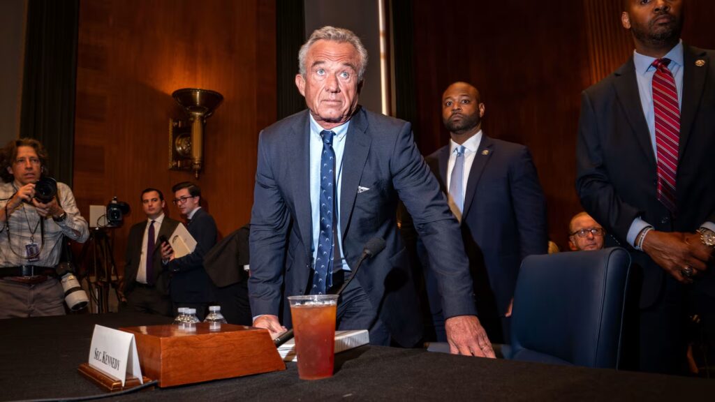 RFK Jr HHS Trust Falls One Year Into Trump Term-thumbnail