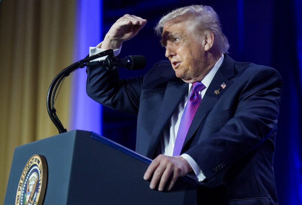 Trump Shifts Story on Why Gabbard Attended FBI Georgia Raid