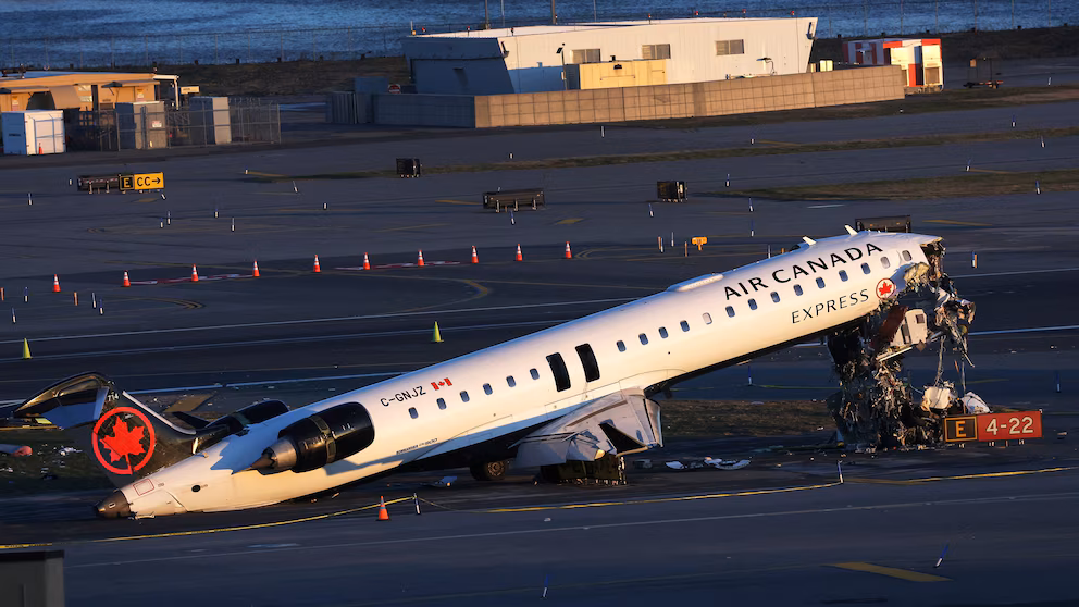 LaGuardia Airport crash kills 2 pilots, one identified