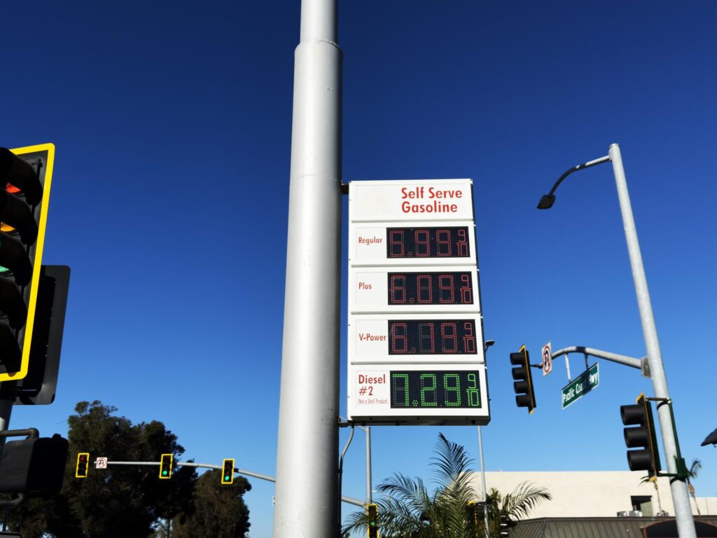 US gasoline prices hit highest level in four years