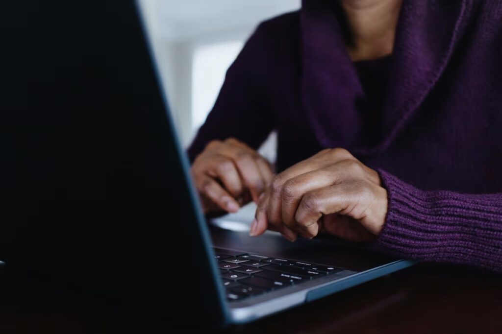 Health ads fund misinformation sites, study finds-thumbnail