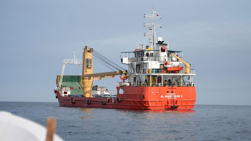 Hormuz reopens, but US blockade keeps pressure on Iran-thumbnail