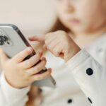 Surgeon General Warns About Harmful Screen Time for Kids-thumbnail