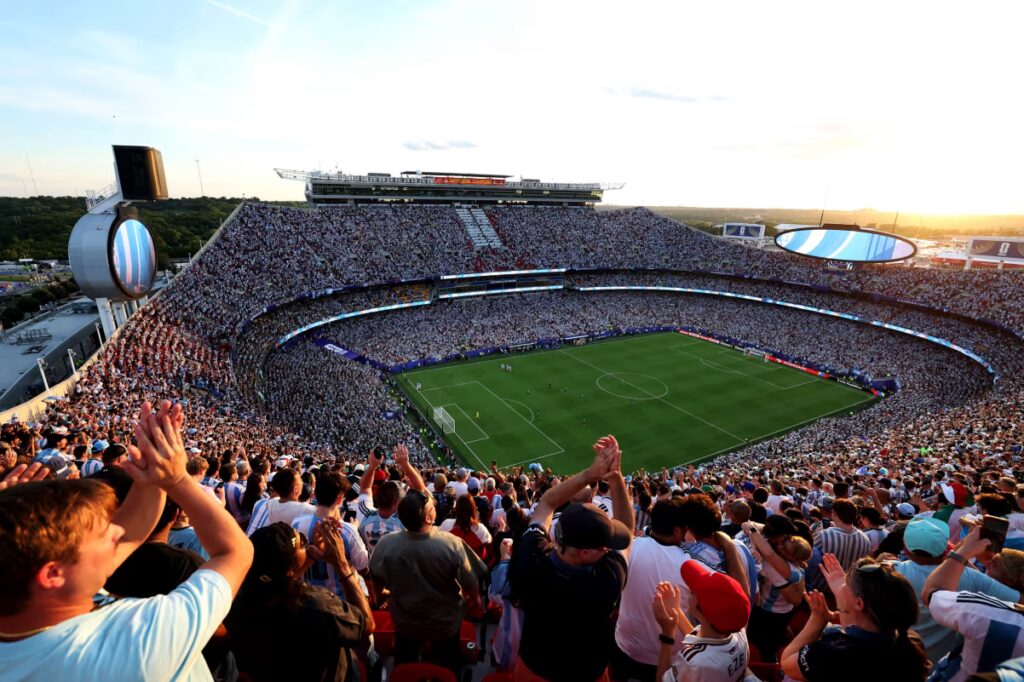 World Cup Heat Risks Raise Concerns for Fans and Workers-thumbnail