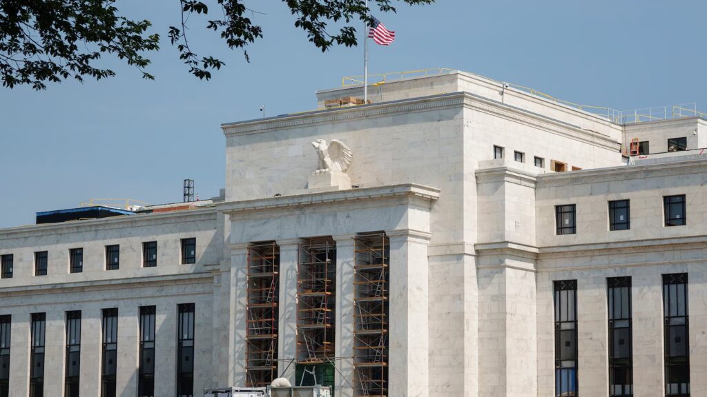 Fed Issues Rate Decision as Iran War Keeps Inflation and Oil Volatile