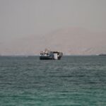 Hormuz Shipping Stays Minimal as Peace Talks Raise Cautious Hopes-thumbnail